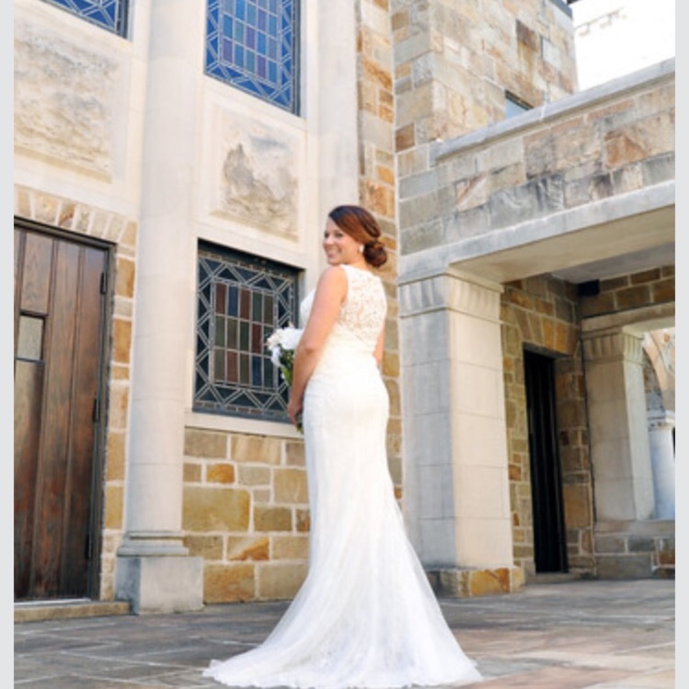 Wedding dress